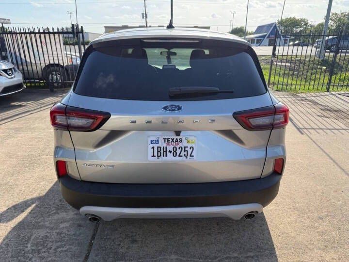 2023 Ford Escape Image 7