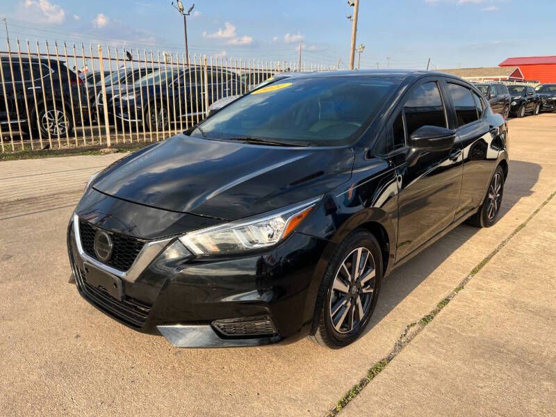 2021 Nissan Versa Image 2