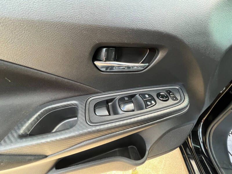 2021 Nissan Versa Image 14