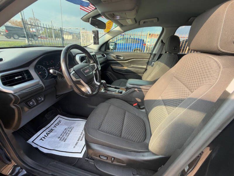 2019 GMC Acadia Image 9