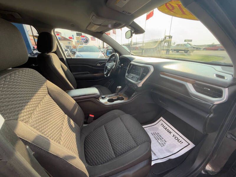 2019 GMC Acadia Image 10