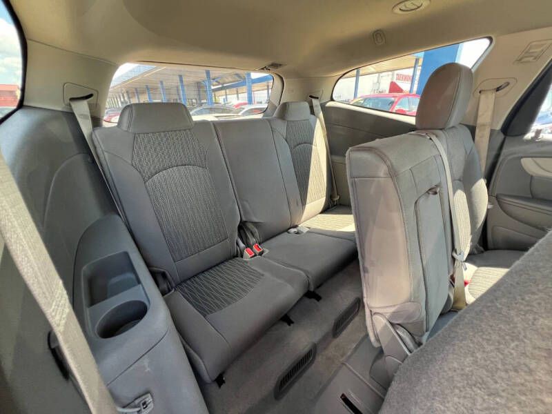 2016 Chevrolet Traverse Image 11