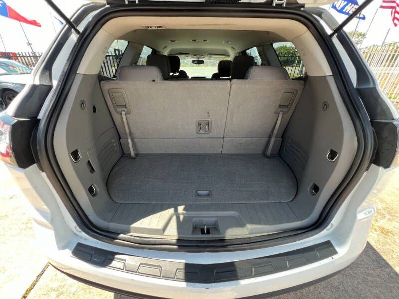 2016 Chevrolet Traverse Image 12