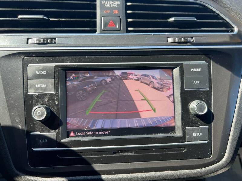 2019 Volkswagen Tiguan Image 1