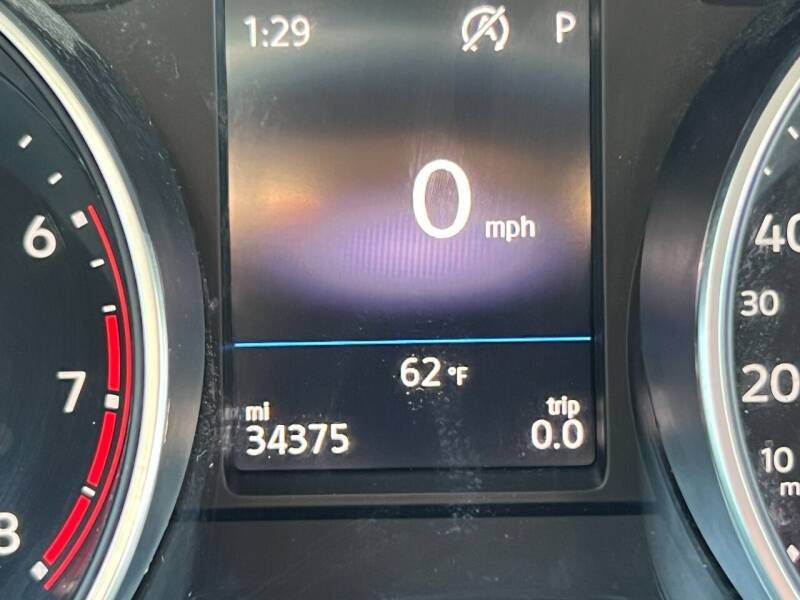 2019 Volkswagen Tiguan Image 2