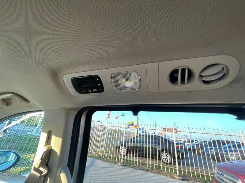 2014 Honda Odyssey Image 9