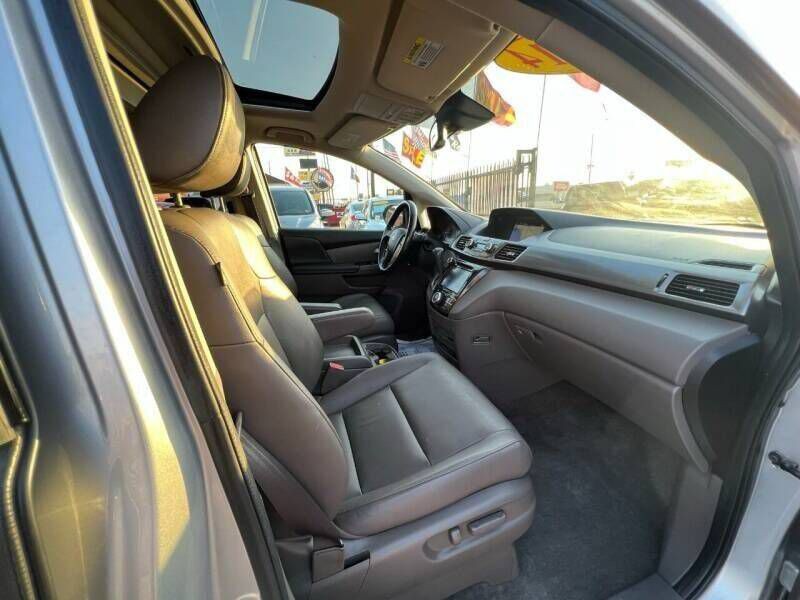 2014 Honda Odyssey Image 19