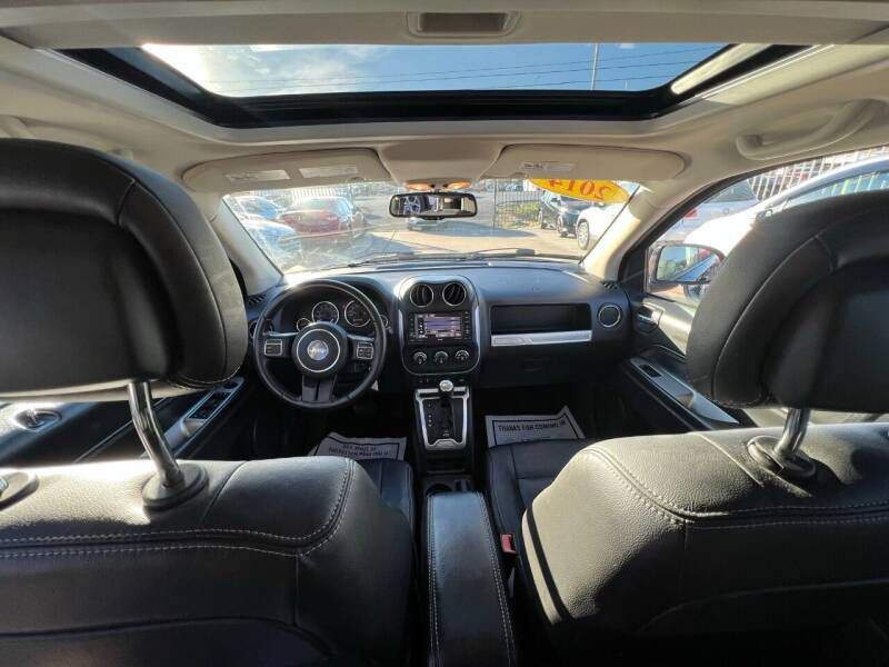 2014 Jeep Compass Image 11