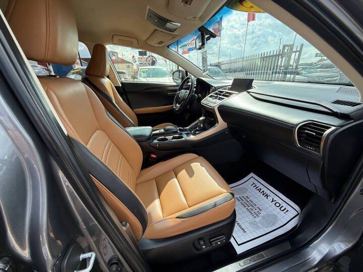 2015 Lexus NX Image 9