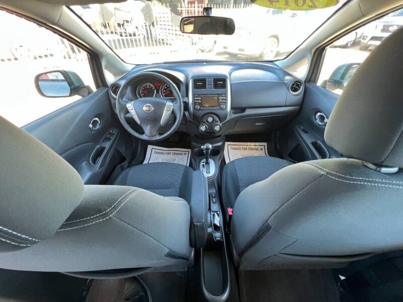 2014 Nissan Versa Image 11