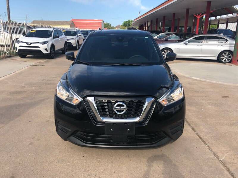 2020 Nissan Kicks Image 3