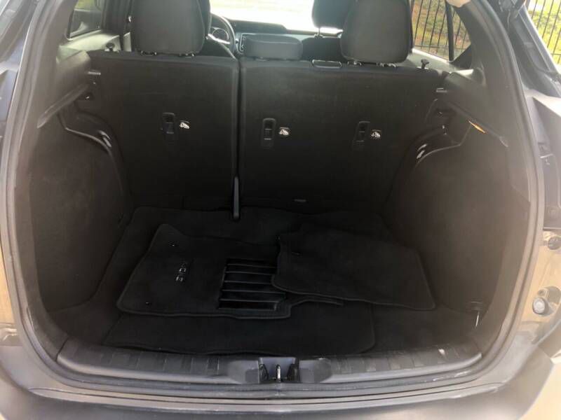 2020 Nissan Kicks Image 16