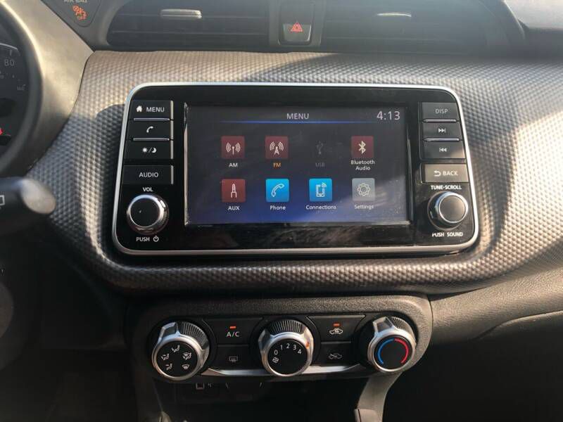 2020 Nissan Kicks Image 21