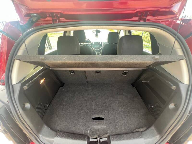 2017 Chevrolet Sonic Image 14