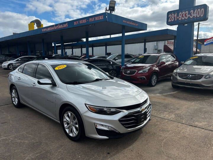 2022 Chevrolet Malibu Image 2