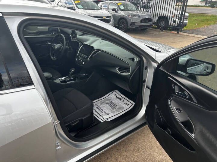 2022 Chevrolet Malibu Image 10