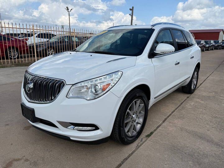 2017 Buick Enclave Image 2