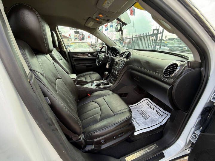 2017 Buick Enclave Image 11