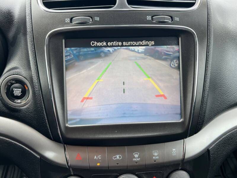 2019 Dodge Journey Image 2