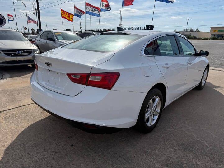 2025 Chevrolet Malibu Image 6