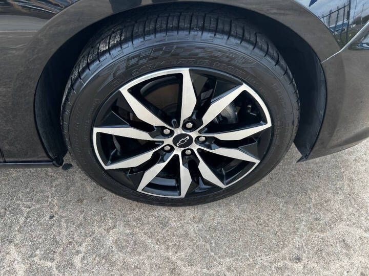 2022 Chevrolet Malibu Image 9