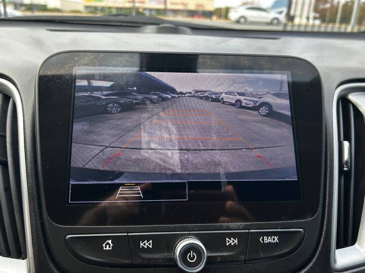 2022 Chevrolet Malibu Image 20