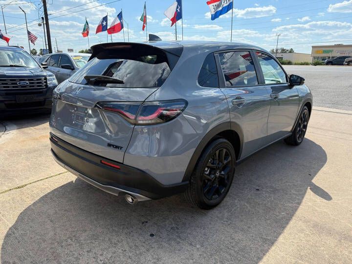 2025 Honda HR-V Image 6