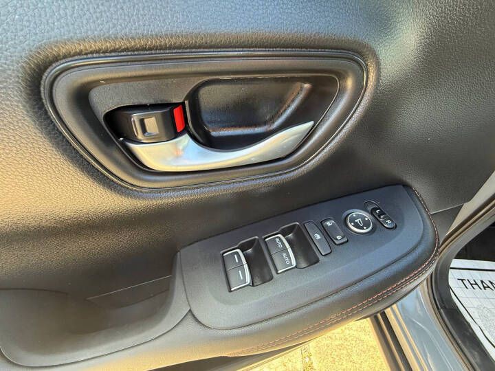 2025 Honda HR-V Image 15