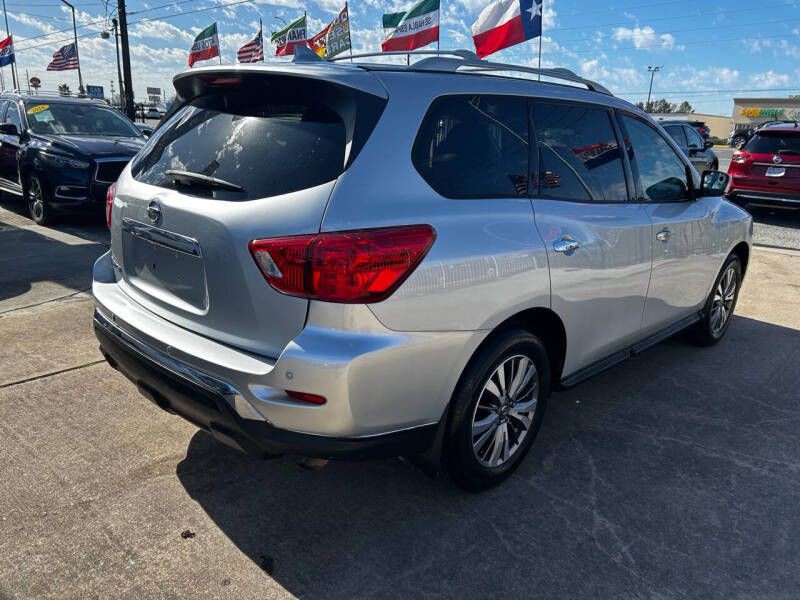 2019 Nissan Pathfinder Image 6