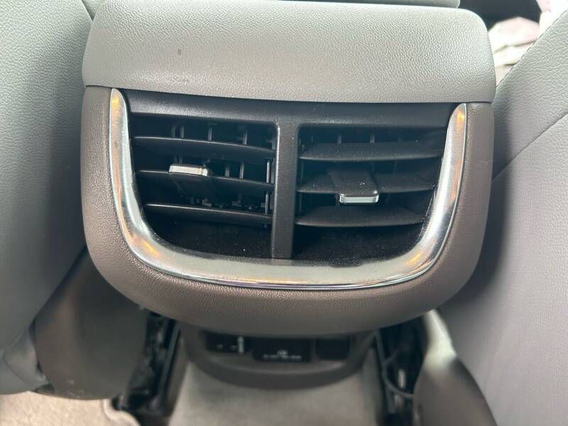 2016 Chevrolet Malibu Image 8