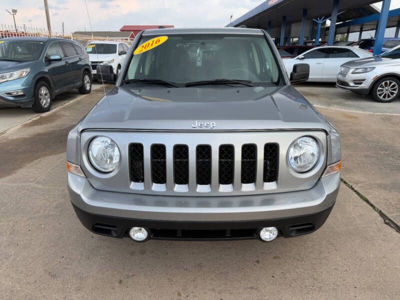 2016 Jeep Patriot Image 2