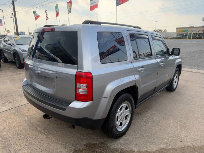 2016 Jeep Patriot Image 6