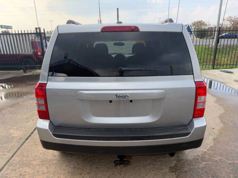 2016 Jeep Patriot Image 8