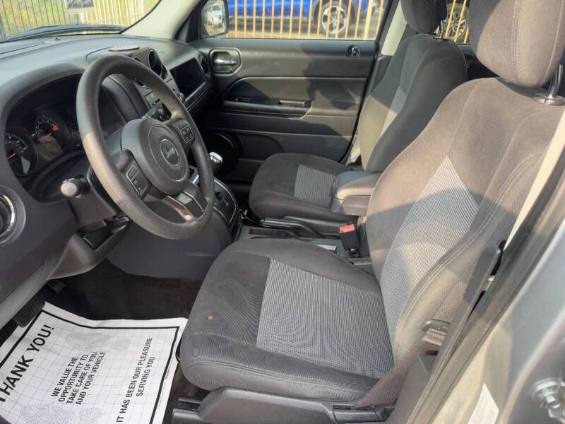 2016 Jeep Patriot Image 9