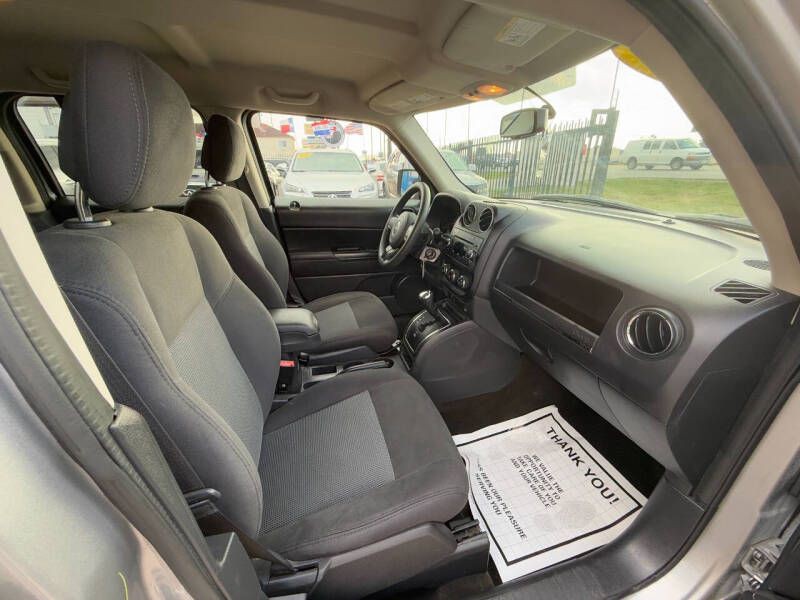 2016 Jeep Patriot Image 10