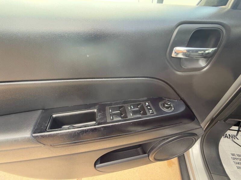 2016 Jeep Patriot Image 15