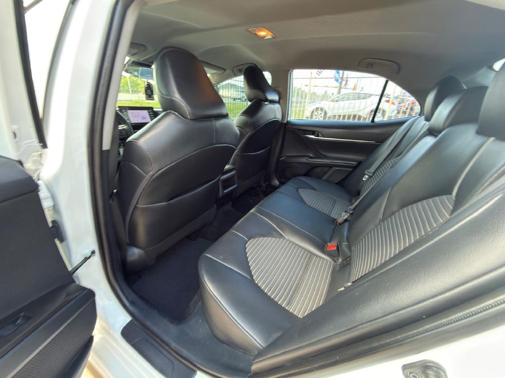 2022 Toyota Camry Image 11