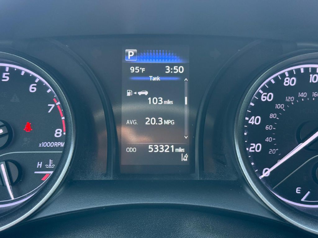 2022 Toyota Camry Image 18