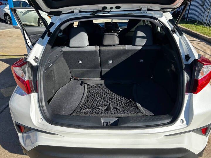 2021 Toyota C-HR Image 22