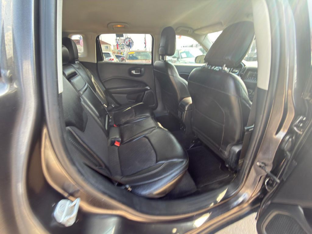 2018 Jeep Compass Image 10