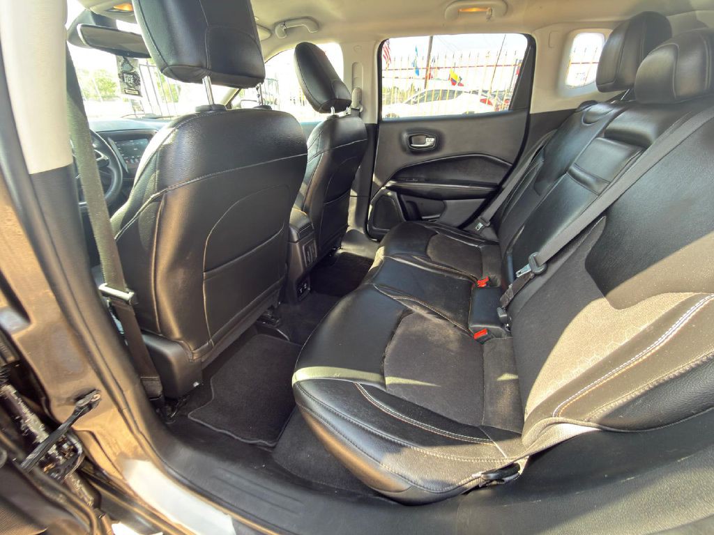 2018 Jeep Compass Image 12