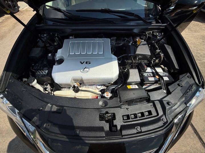 2018 Lexus ES Image 10