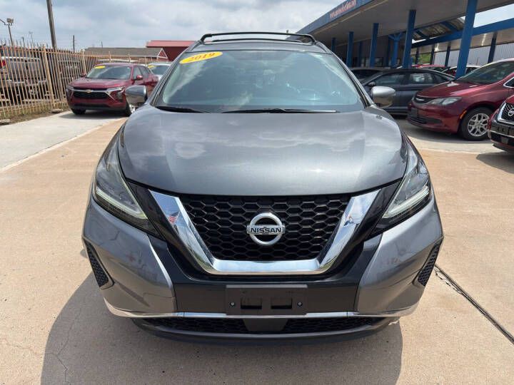 2019 Nissan Murano Image 2