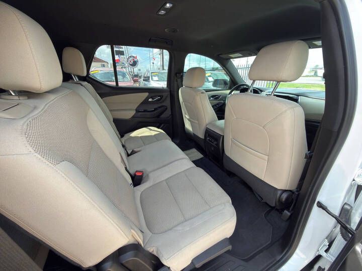 2023 Chevrolet Traverse Image 9