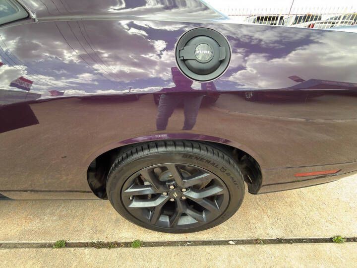 2022 Dodge Challenger Image 14