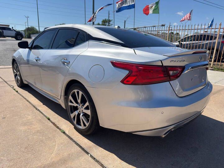 2017 Nissan Maxima Image 4