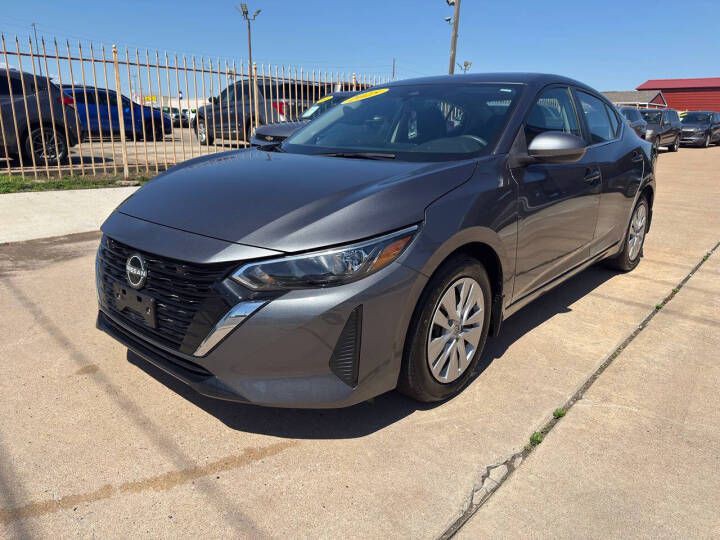 2025 Nissan Sentra Image 2