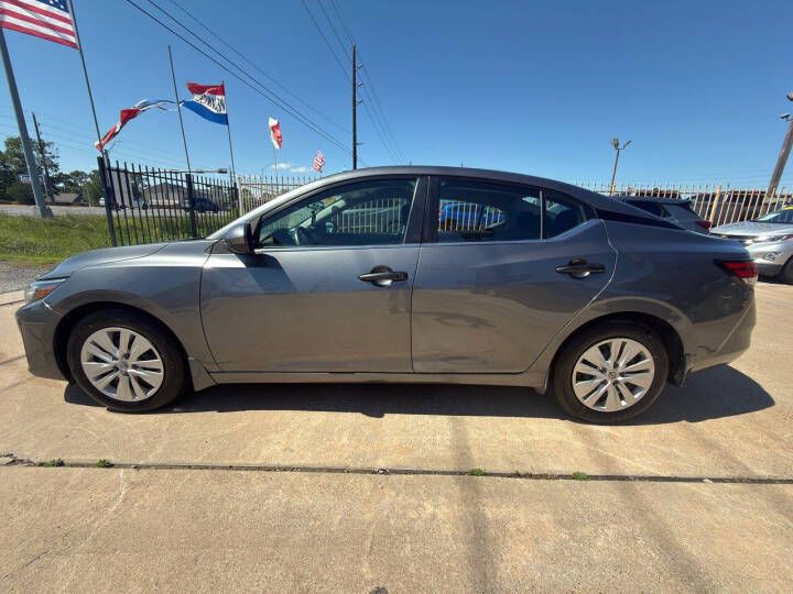 2025 Nissan Sentra Image 4