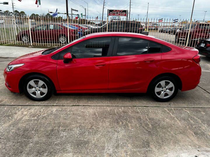 2018 Chevrolet Cruze Image 4