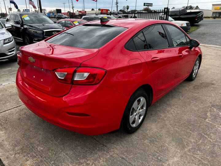 2018 Chevrolet Cruze Image 6